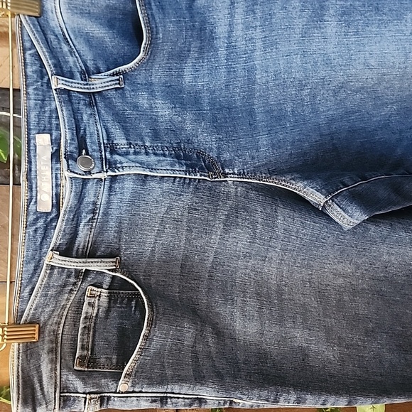 Athleta Women Cropped Blue Jeans Size 14 - Picture 2 of 6